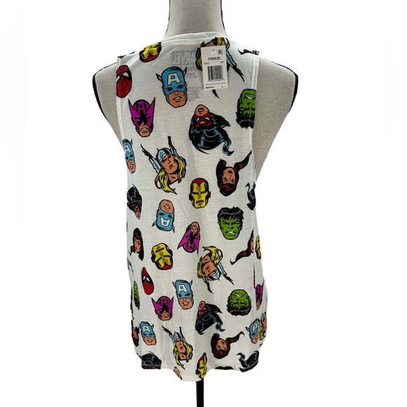 Freeze Sleeveless Crew Neck Marvel Print Hi-Low Hem Top - White - size Large - Picture 3 of 8
